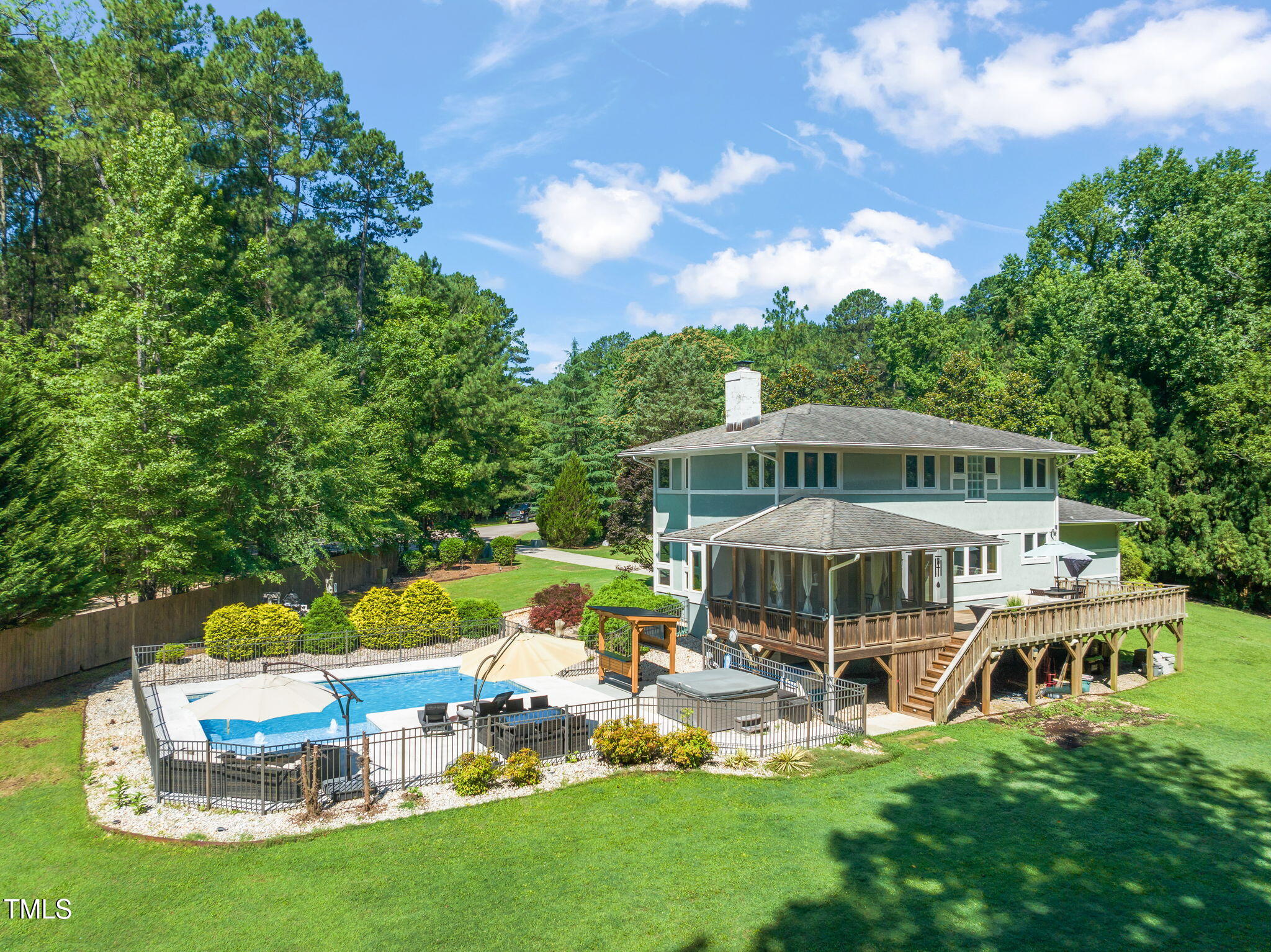 1209 Ravens Point Circle