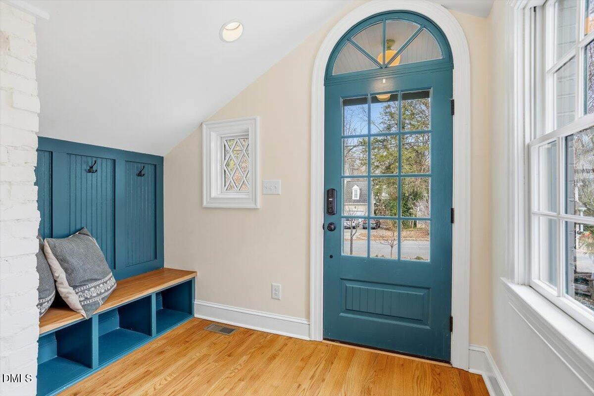 2809 Barmettler Street