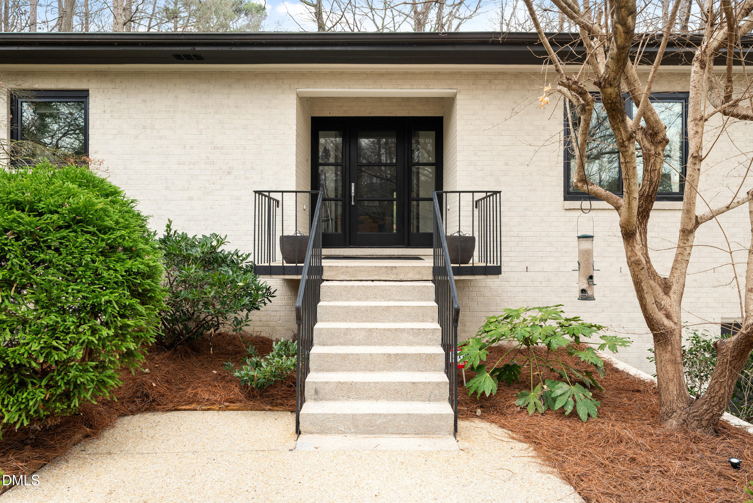 1201 Bancroft Street