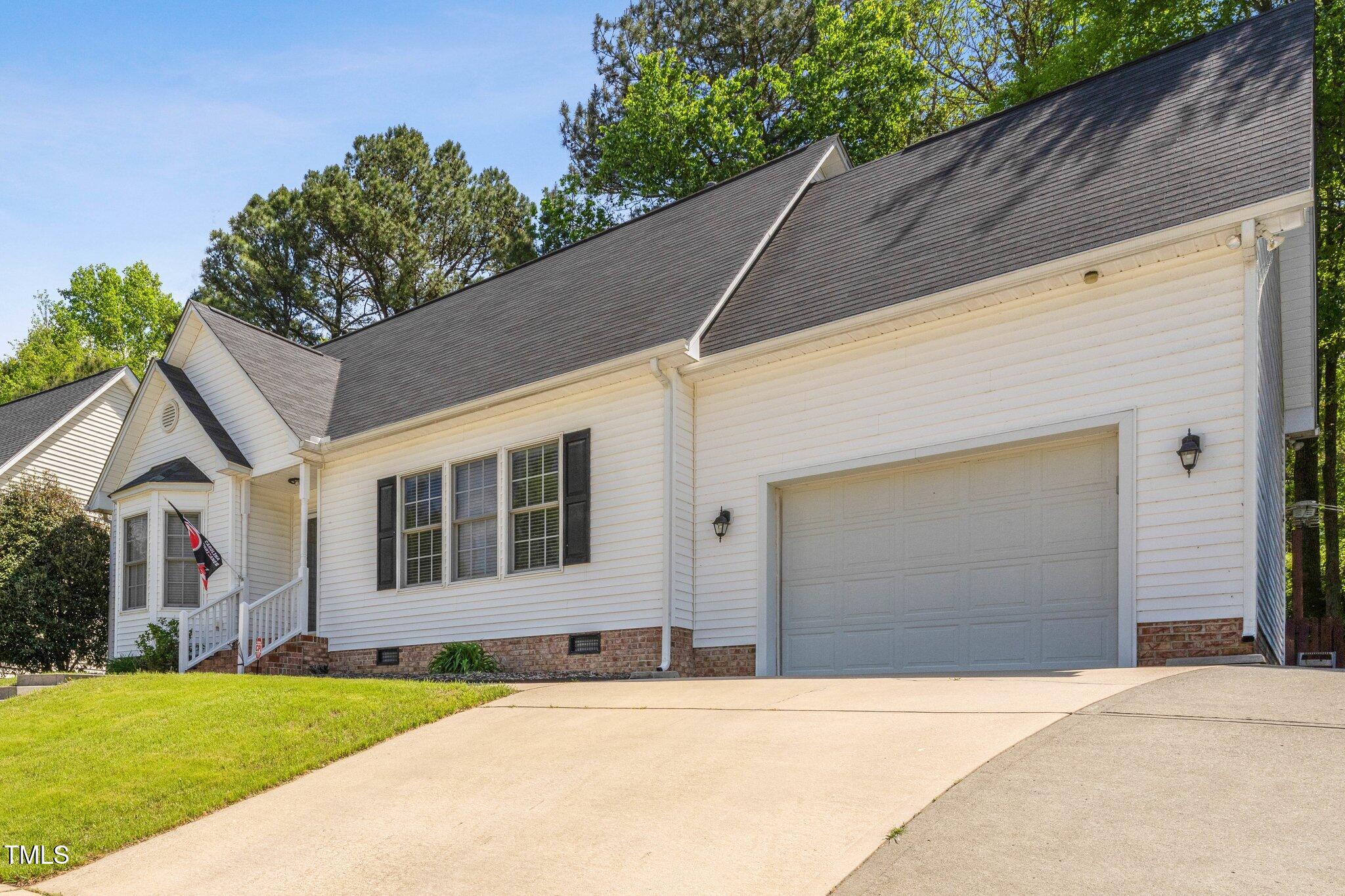 8401 Hobhouse Circle