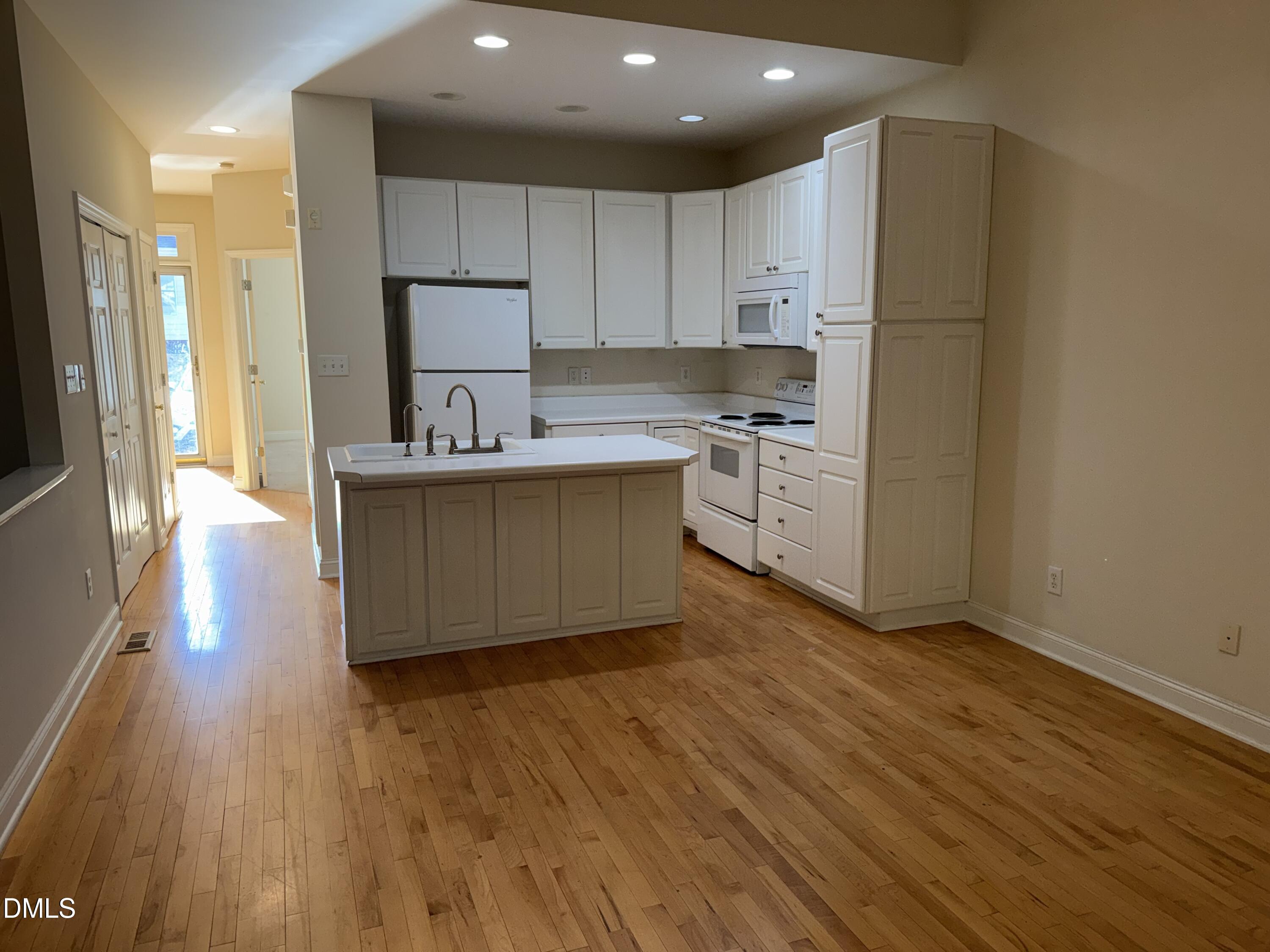 801 Carved Oak Drive