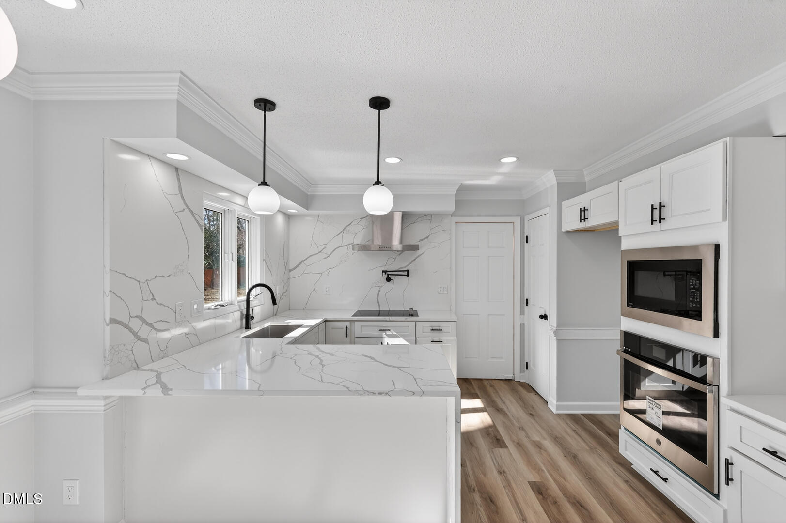 2224 Effingham Circle