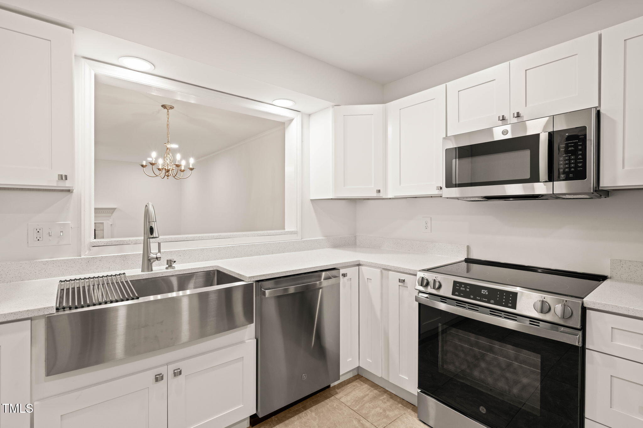 403 Broad Leaf Circle