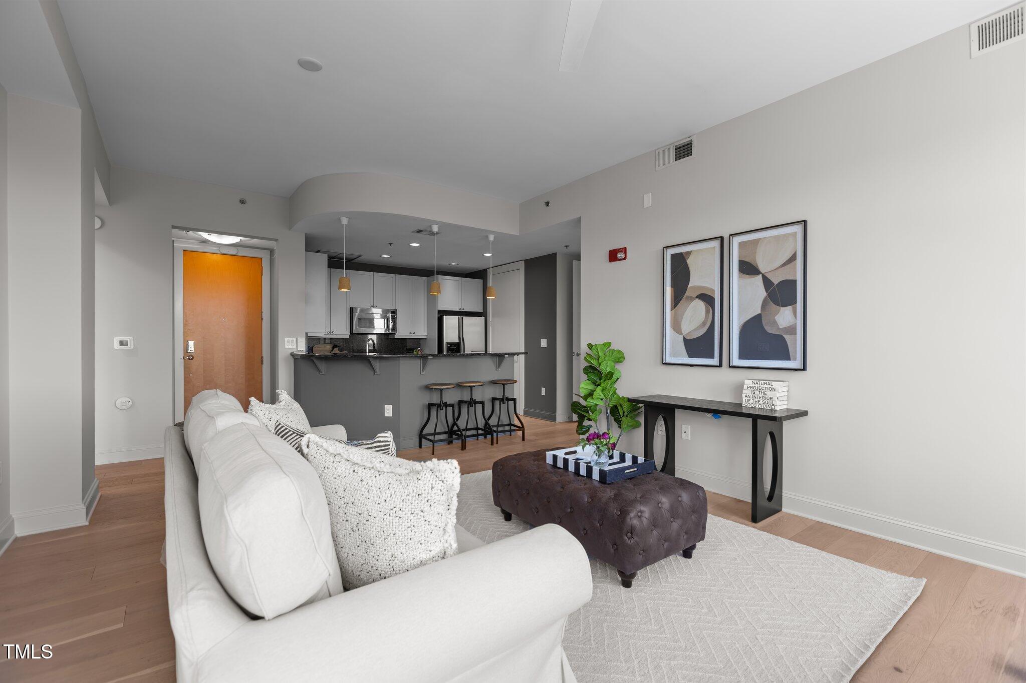 618 N Boylan Avenue 810