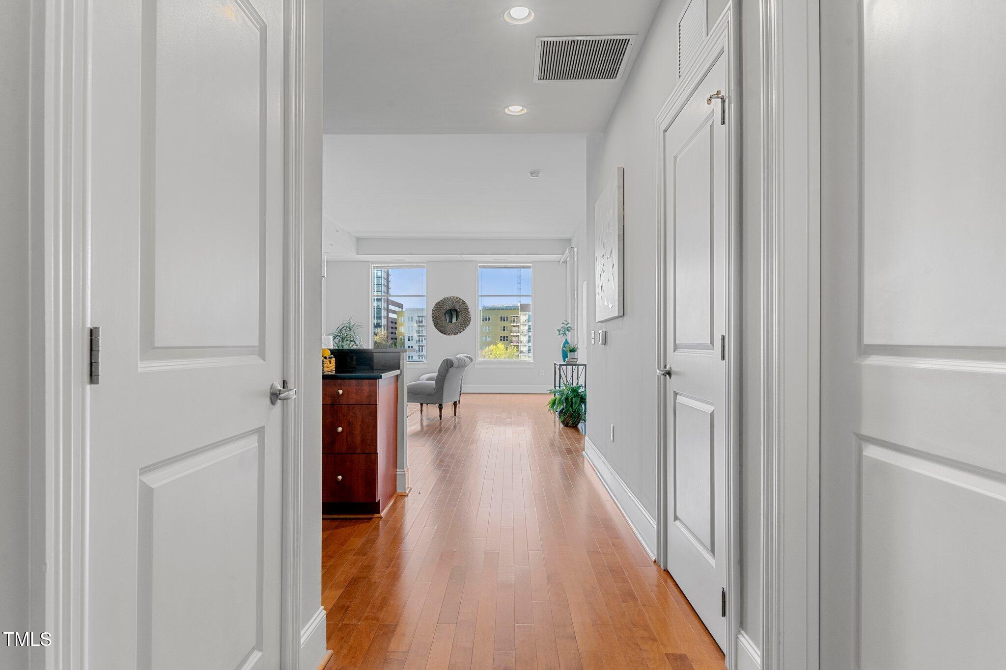 400 W North Street 702