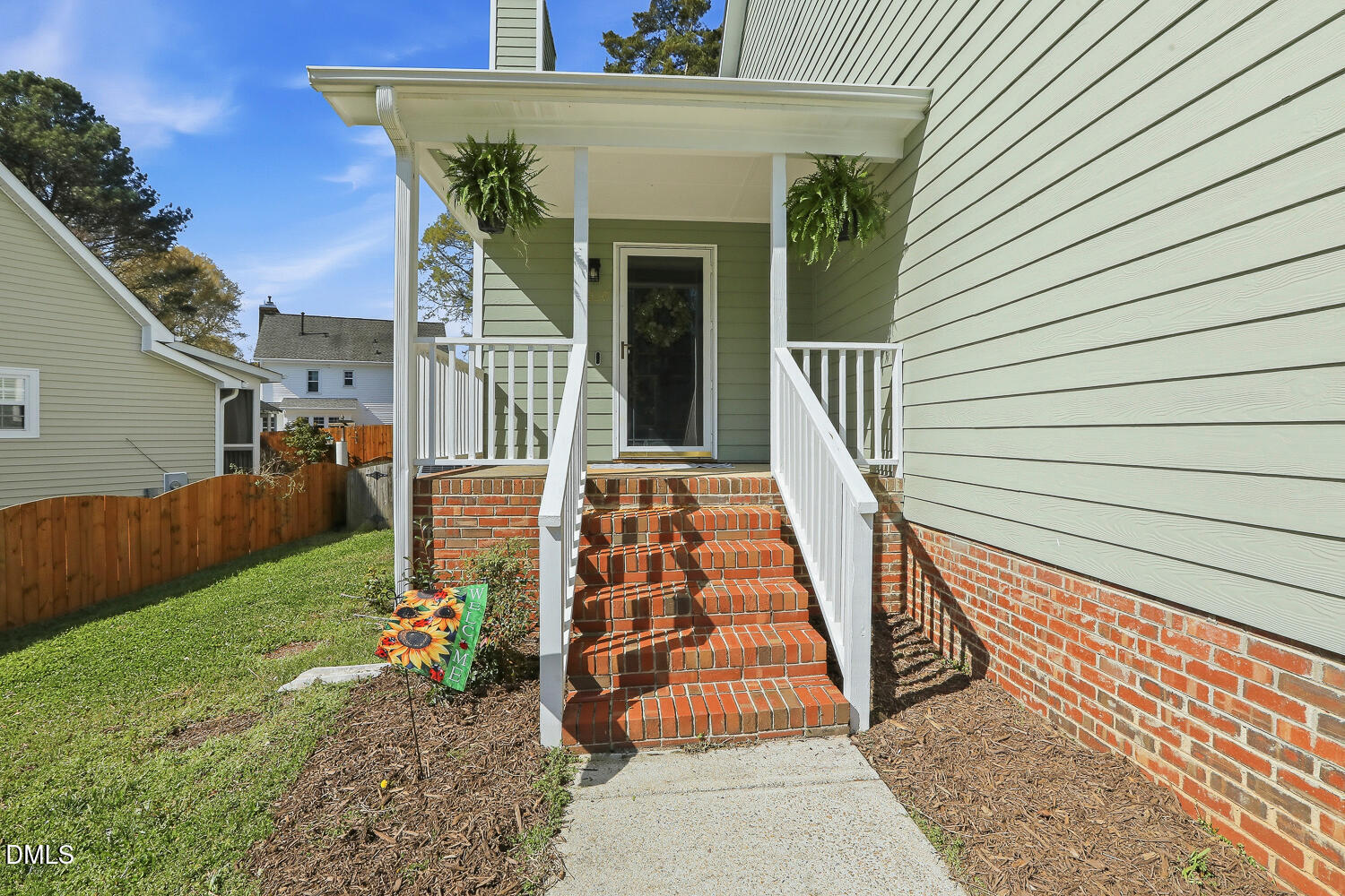 1220 Stoneferry Lane