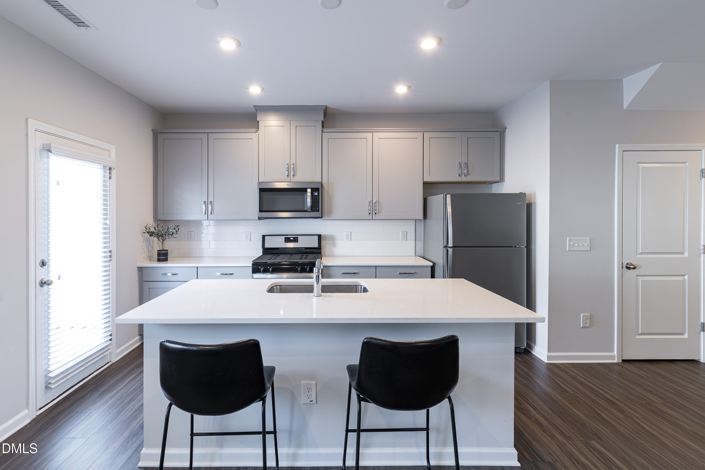 804 Oak Center Drive