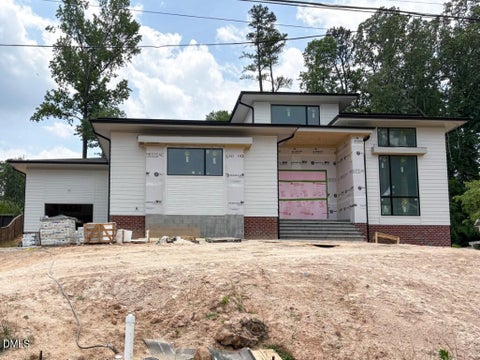 Photo of 961 Wimbleton Drive, Raleigh, NC 27609 (MLS # 10170774)