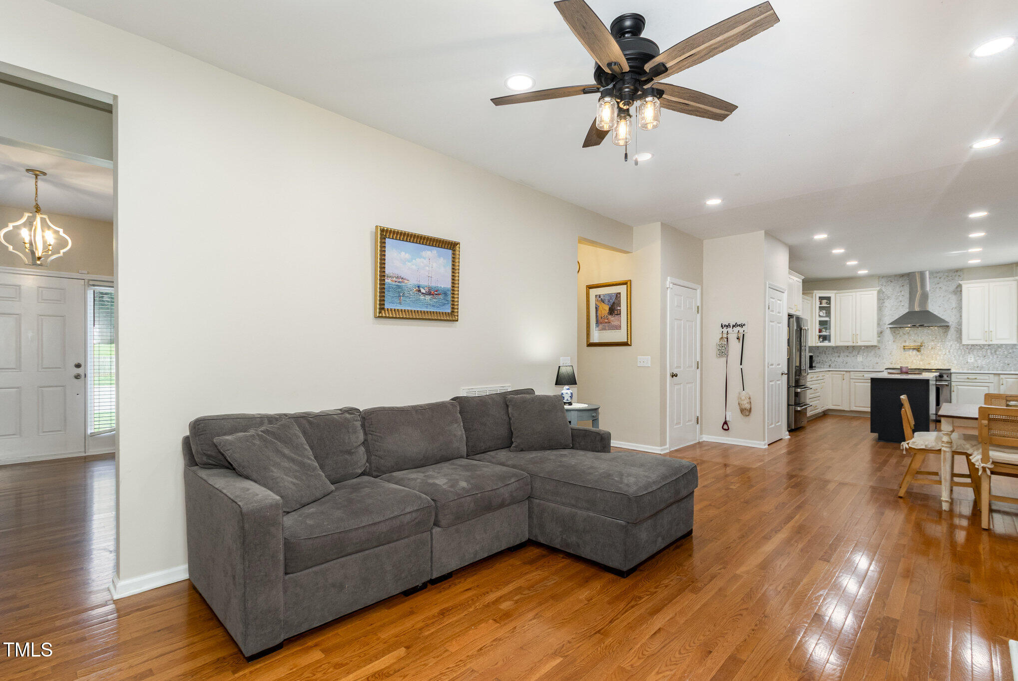 106 Teak Circle