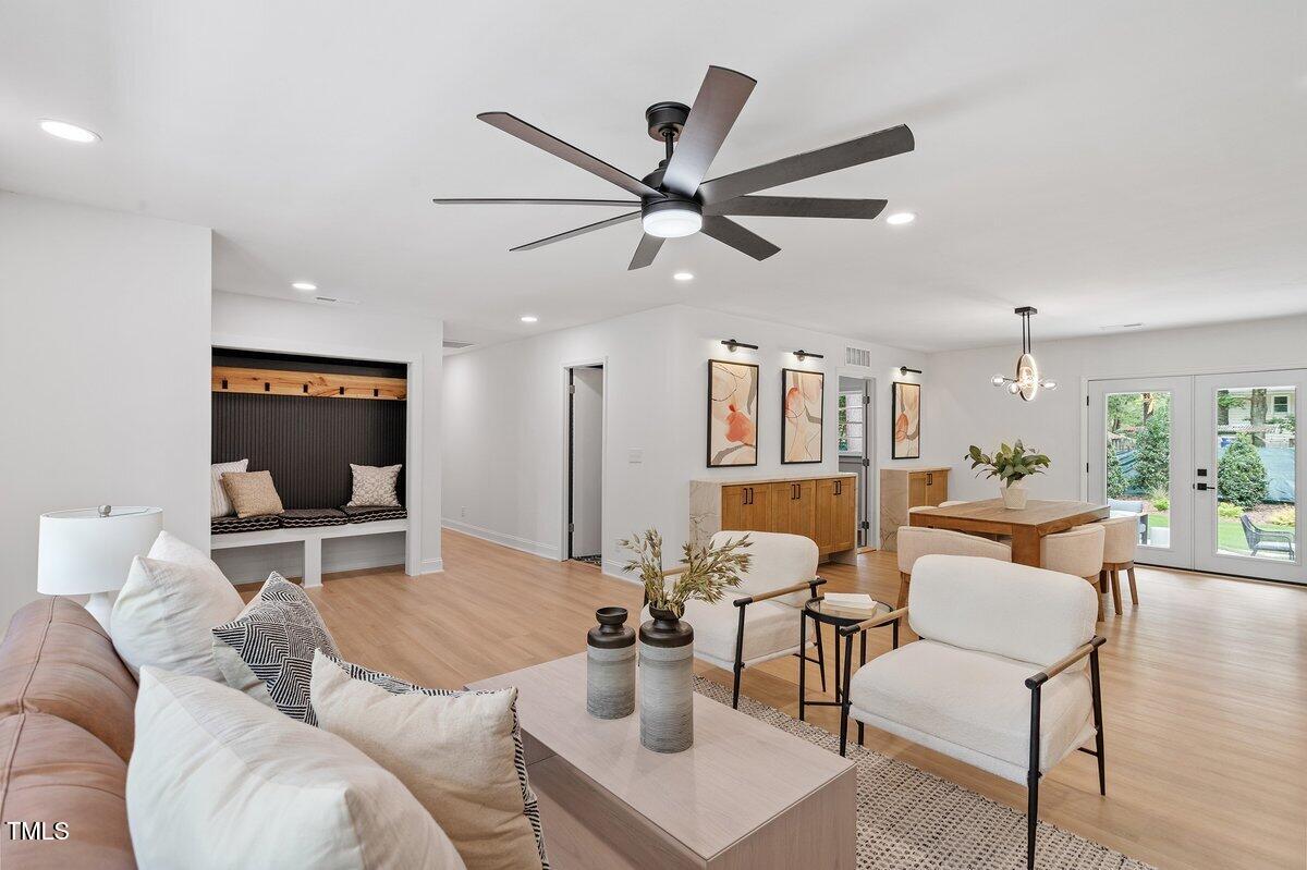 3032 Dixon Road