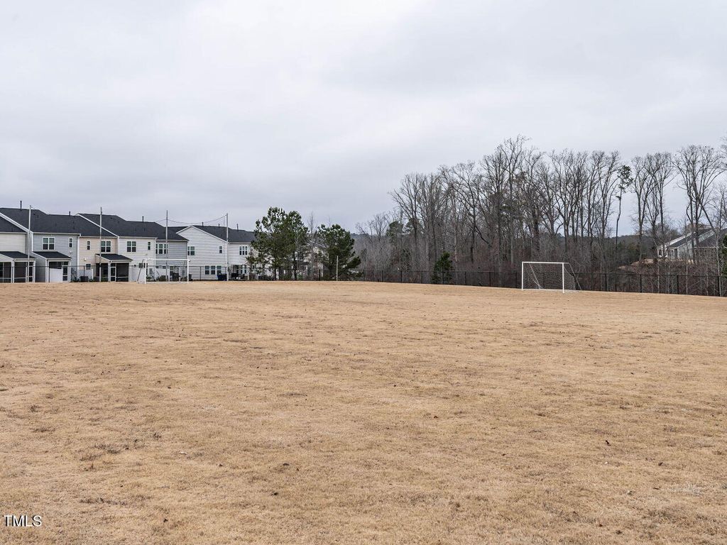listing image 44