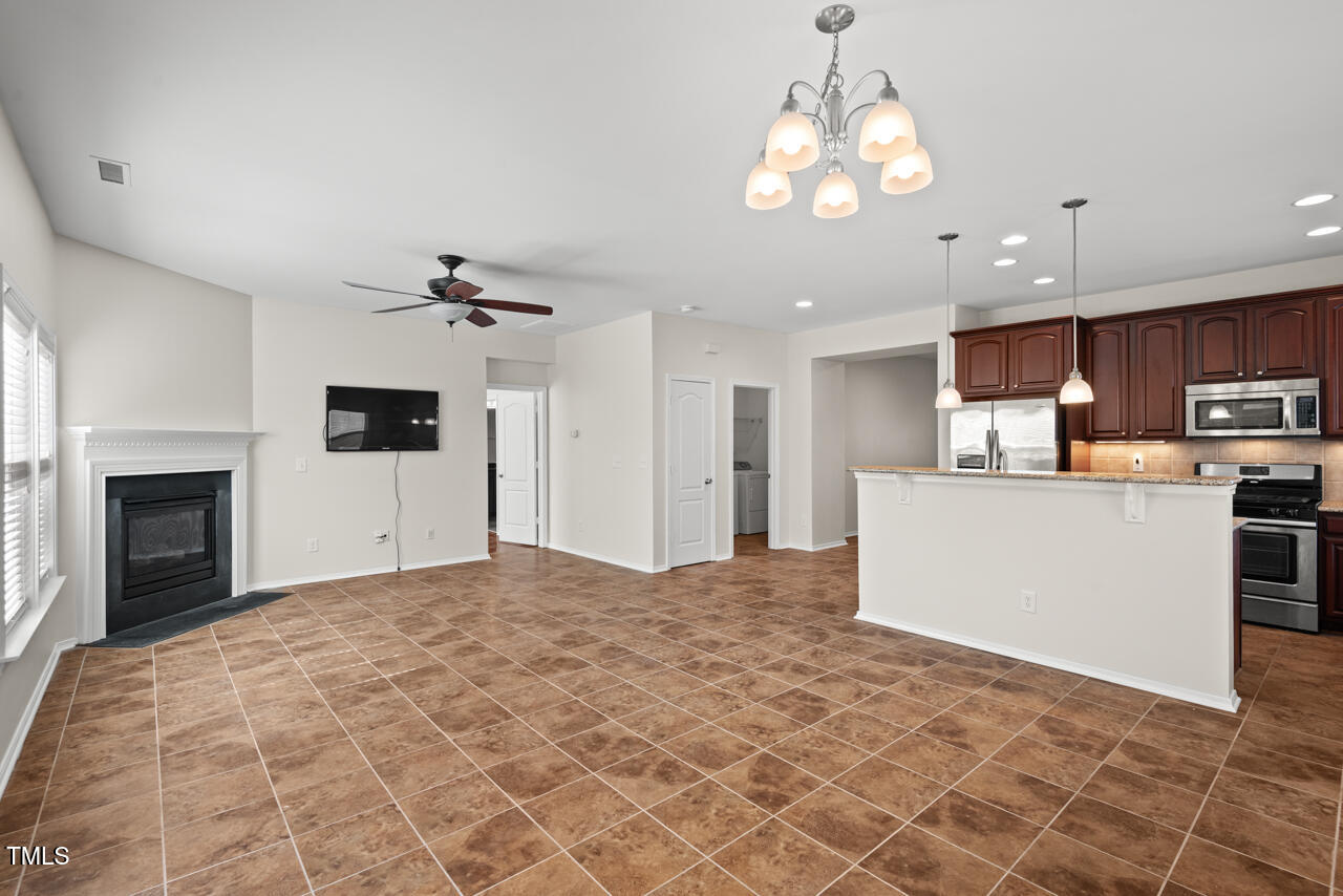 Durham, North Carolina 27713, United States, 3 Bedrooms Bedrooms, ,2 BathroomsBathrooms,Residential,Pending,83735