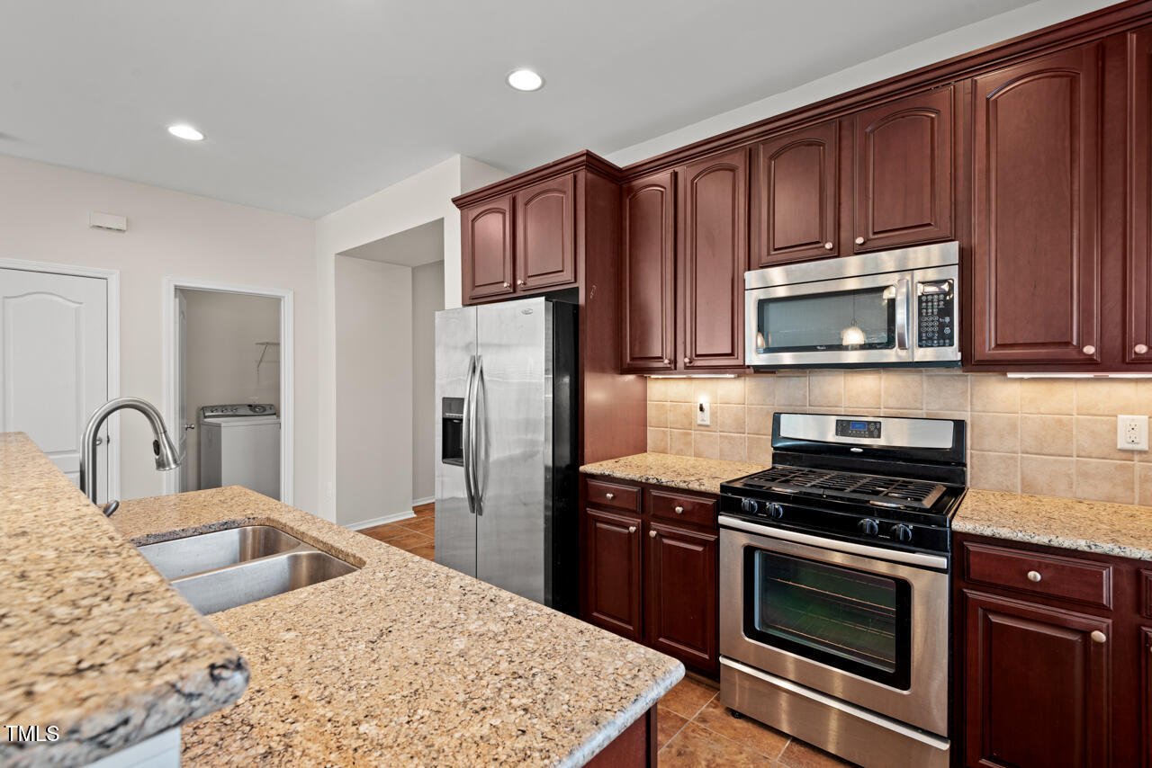 Durham, North Carolina 27713, United States, 3 Bedrooms Bedrooms, ,2 BathroomsBathrooms,Residential,Pending,83735