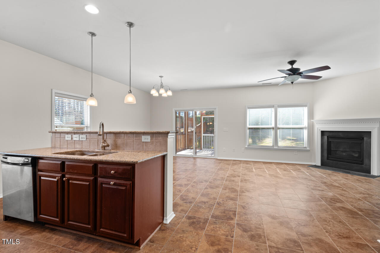 Durham, North Carolina 27713, United States, 3 Bedrooms Bedrooms, ,2 BathroomsBathrooms,Residential,Pending,83735