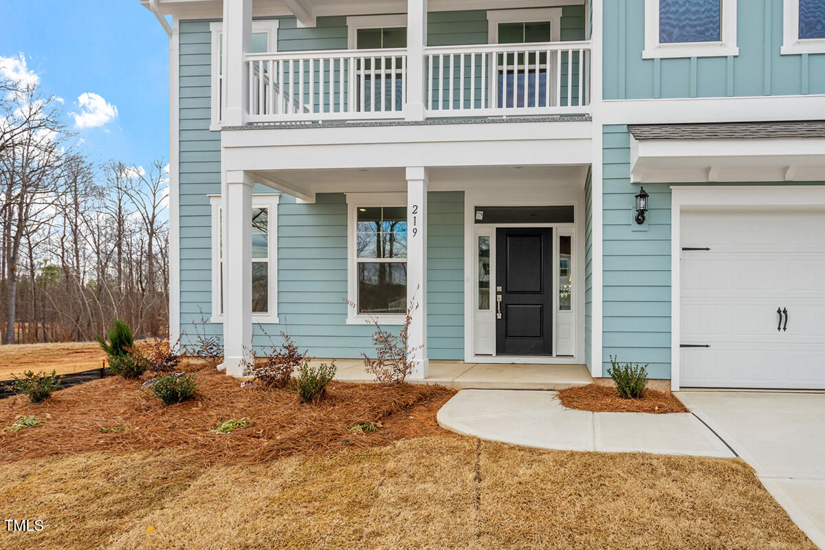3008 Dog Rose Drive 307