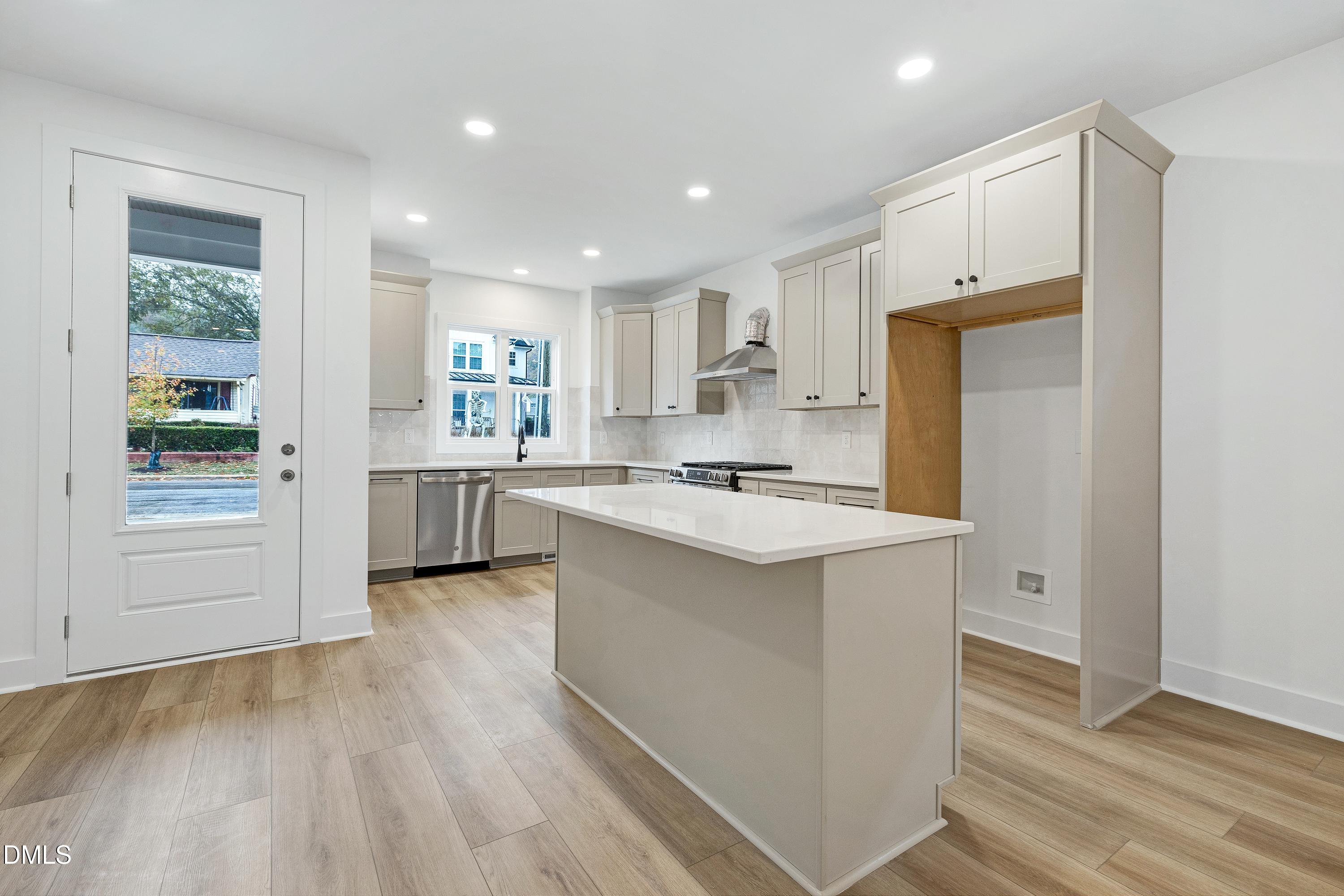 1420 Joe Lewis Avenue