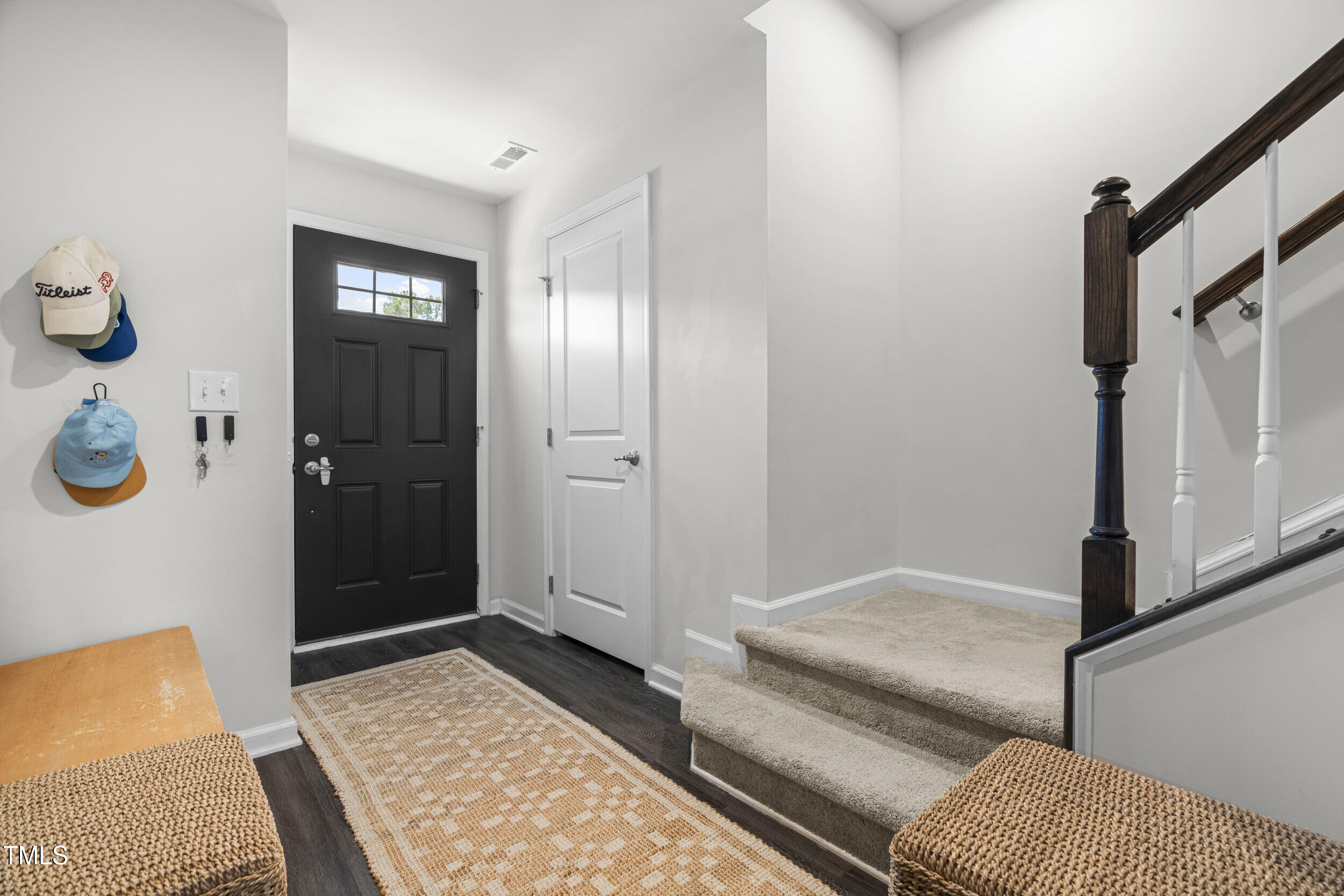 6607 Pathfinder Way