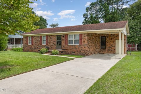 A home in Dunn