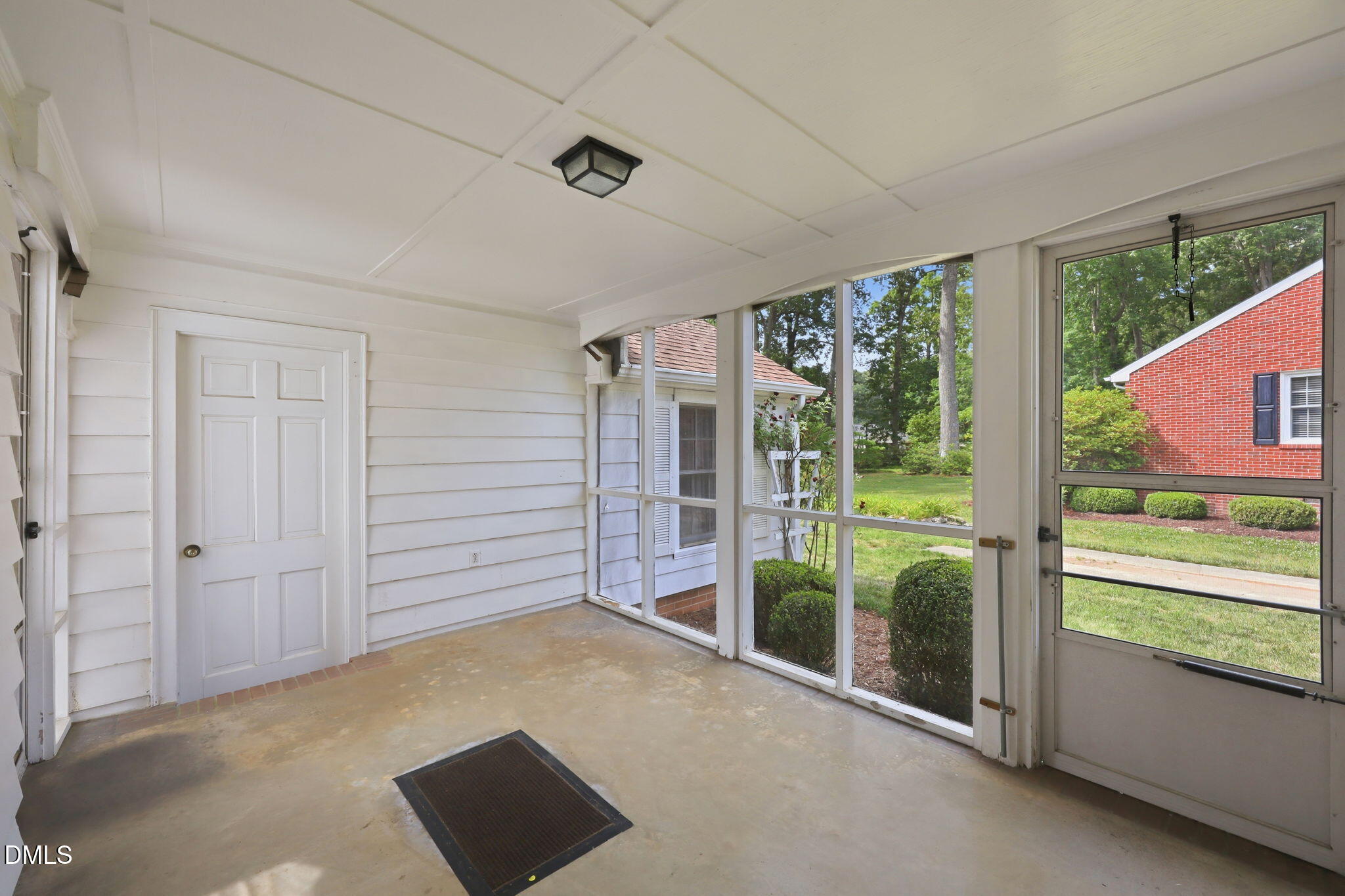 203 Hillcrest Drive