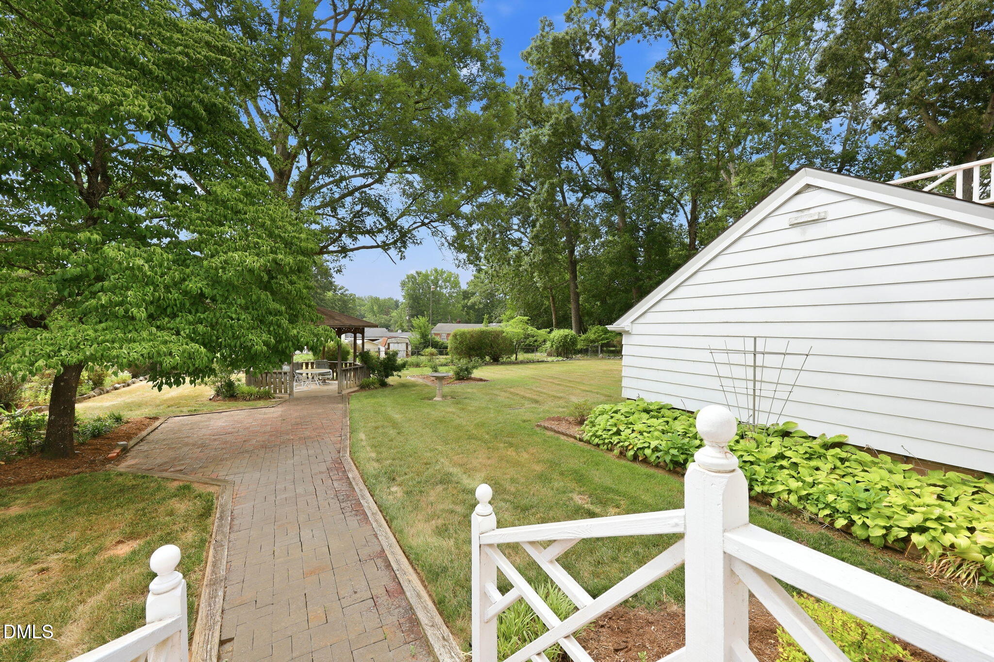 203 Hillcrest Drive