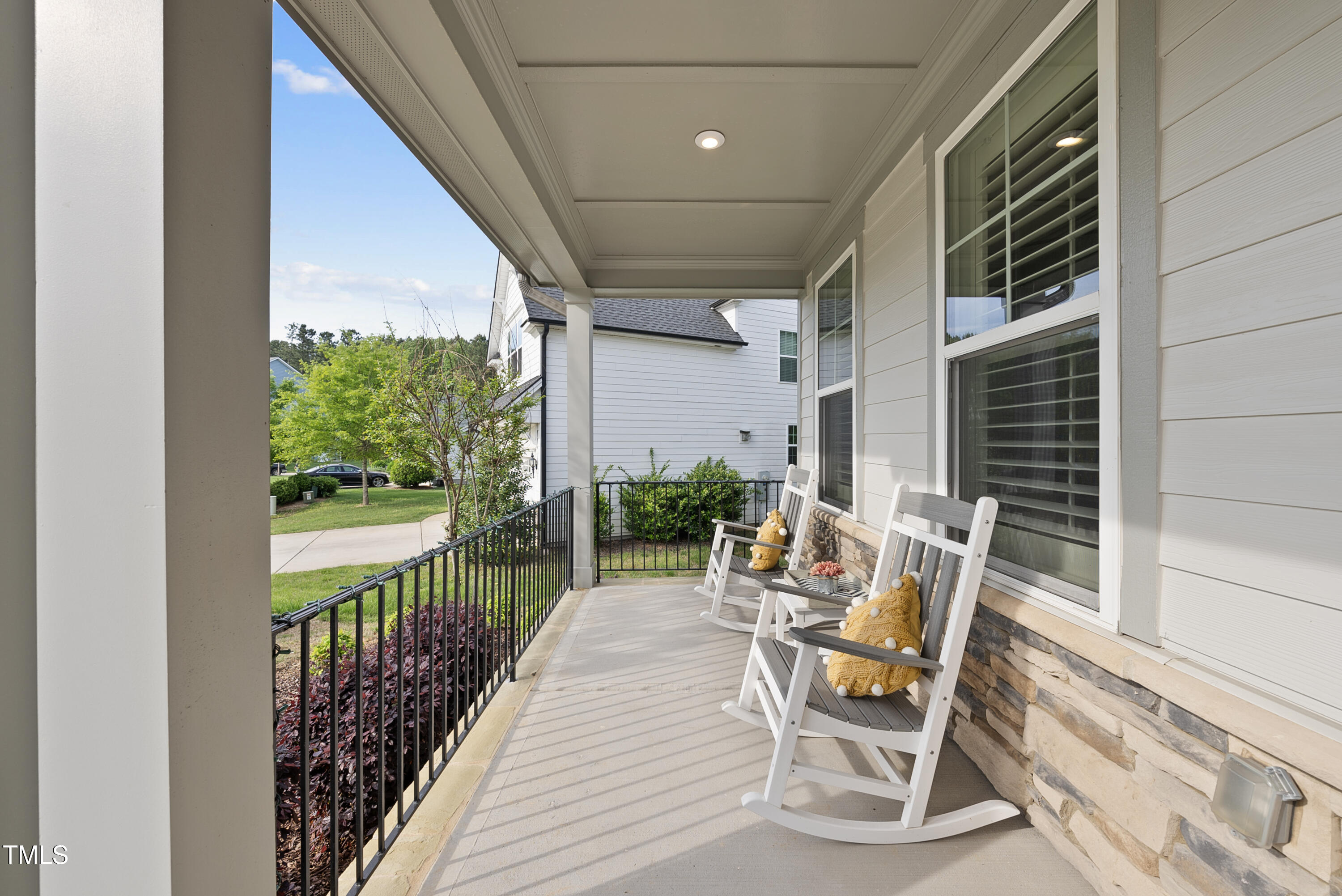 1309 Magnolia Gln Circle