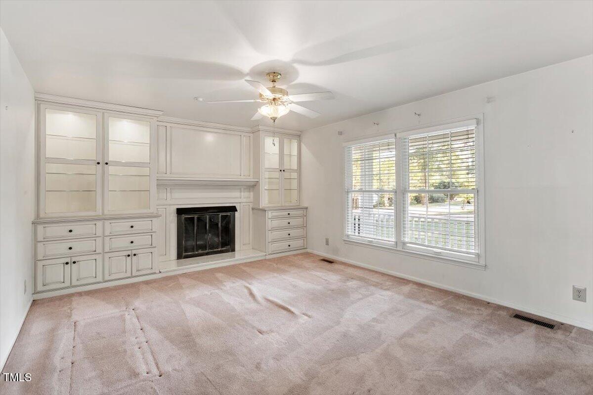 821 Northclift Drive