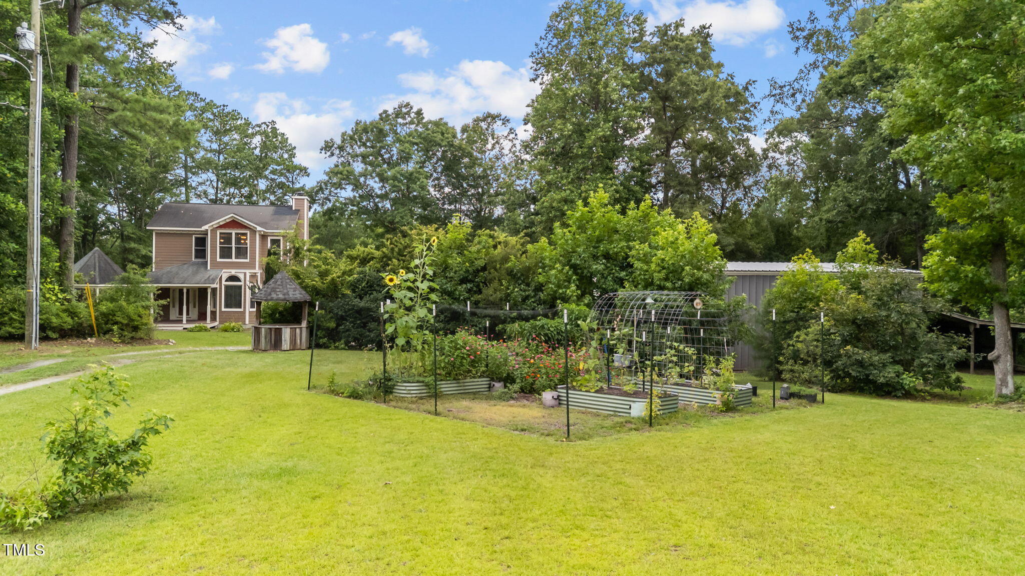 8400 Settlers Hill Road