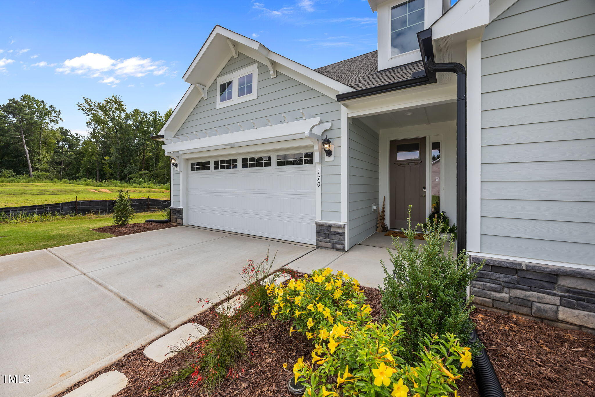 170 Sawtooth Oak Lane