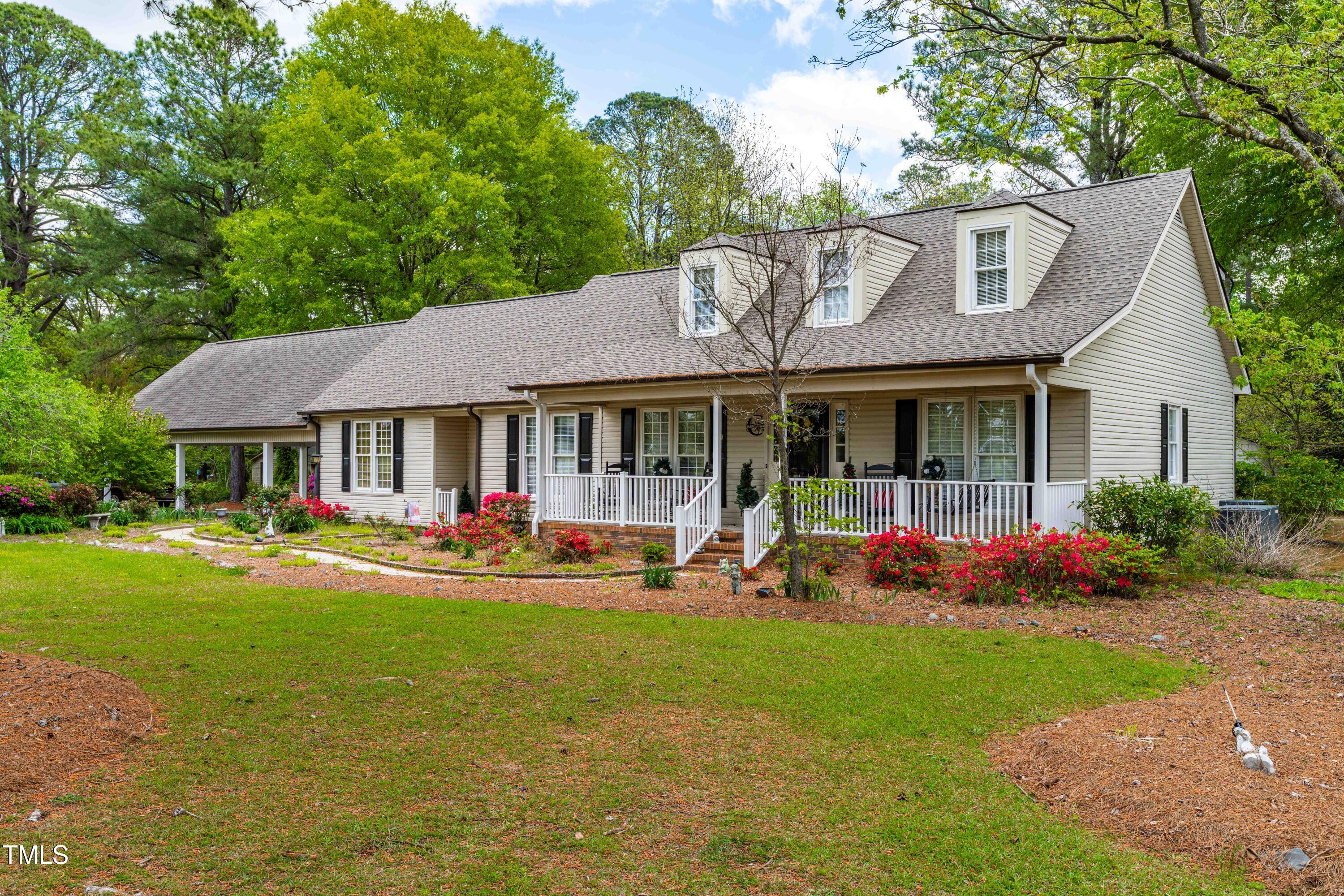1741 W Blackman Road