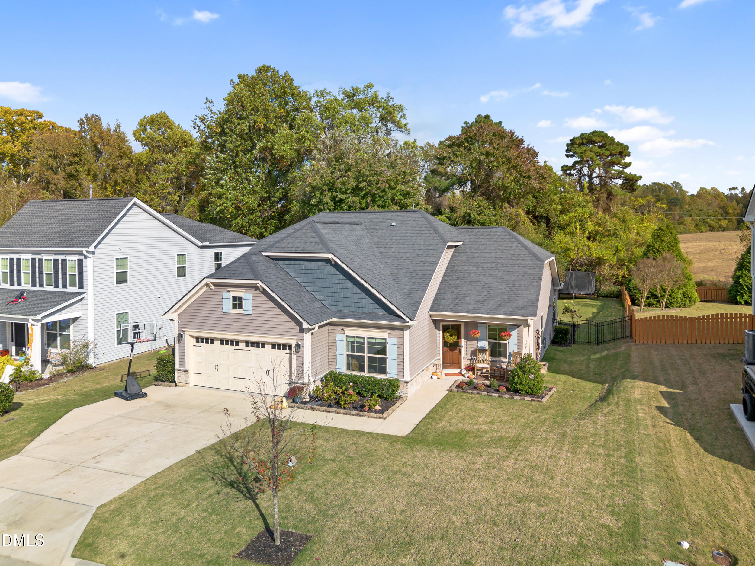 827 Tupelo Glen Court