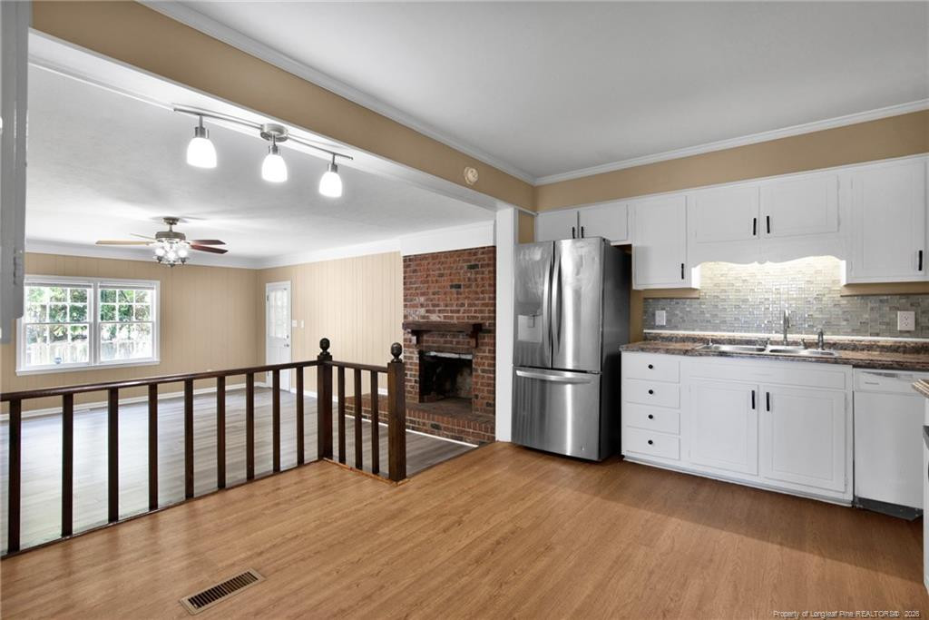 5432 SANDSTONE Drive