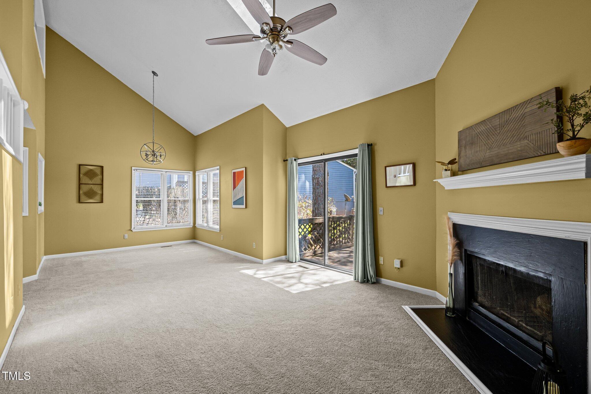 4 Applewood Square