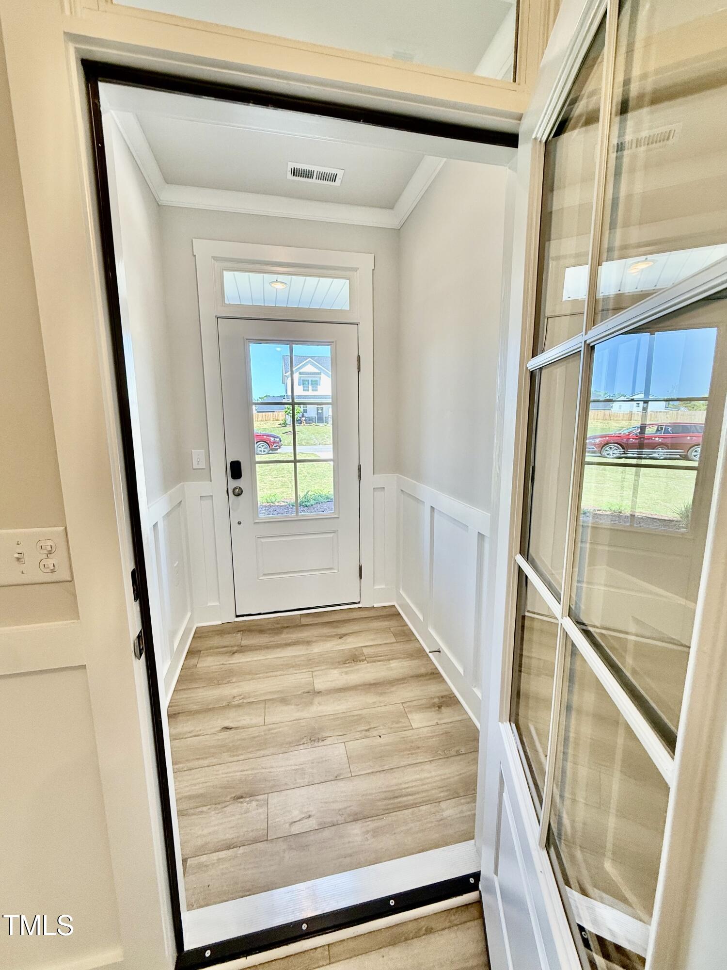 20 Eagle Crest Court Way Holly Farmhouse