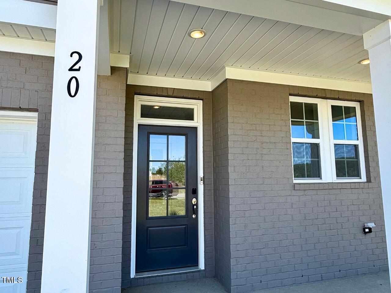 20 Eagle Crest Court Way Holly Farmhouse