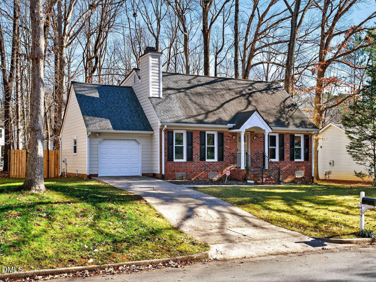 9404 Dominion Boulevard