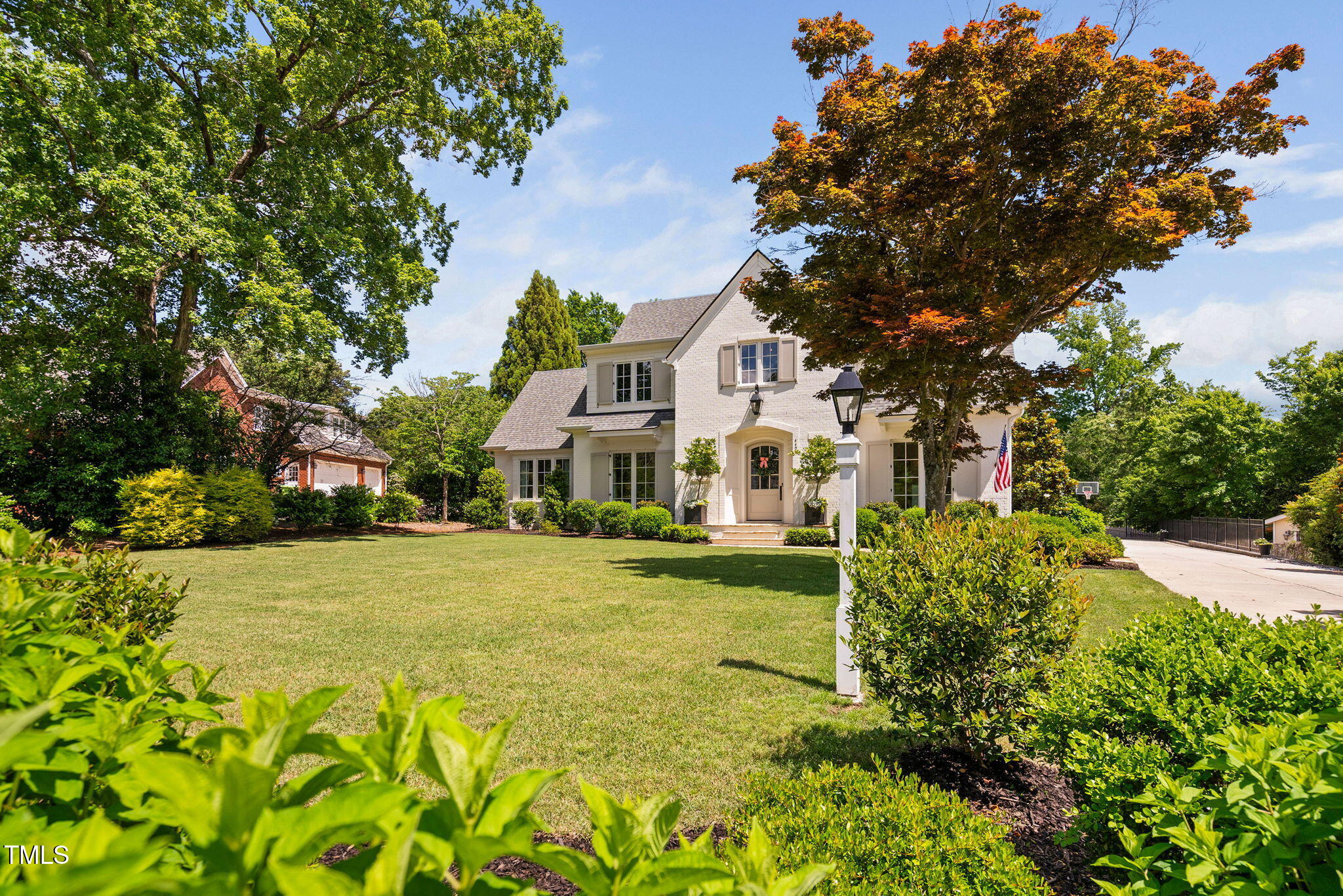 4404 Yadkin Drive