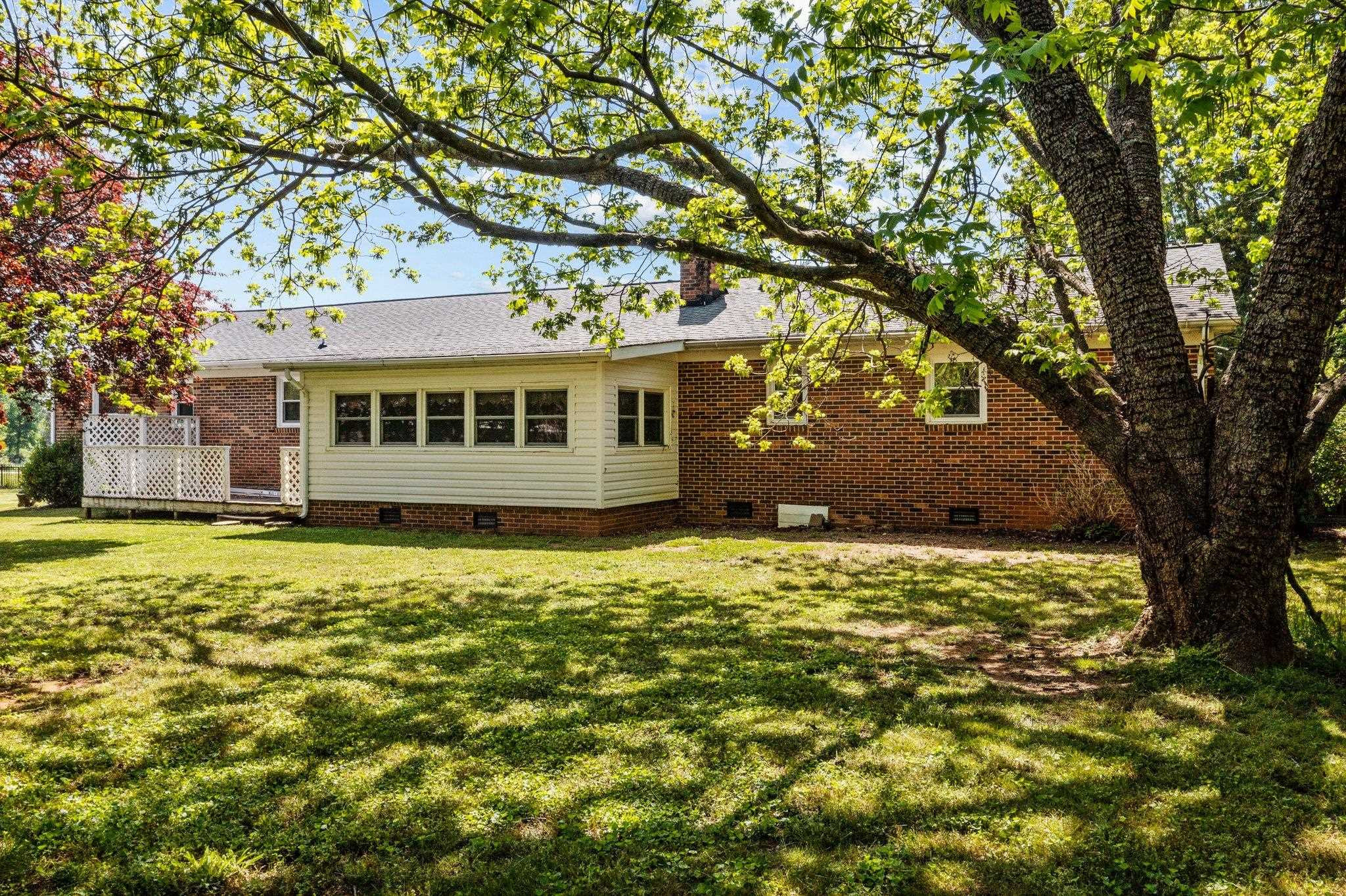 Photo 8 of 27 of 2255 Blalock Dairy Road house