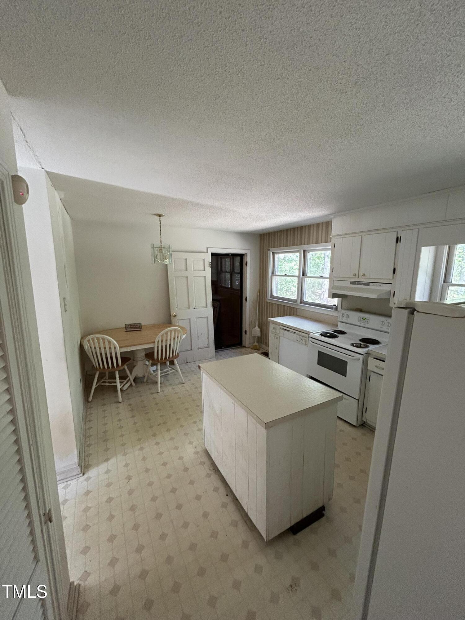 683 Osgood Road