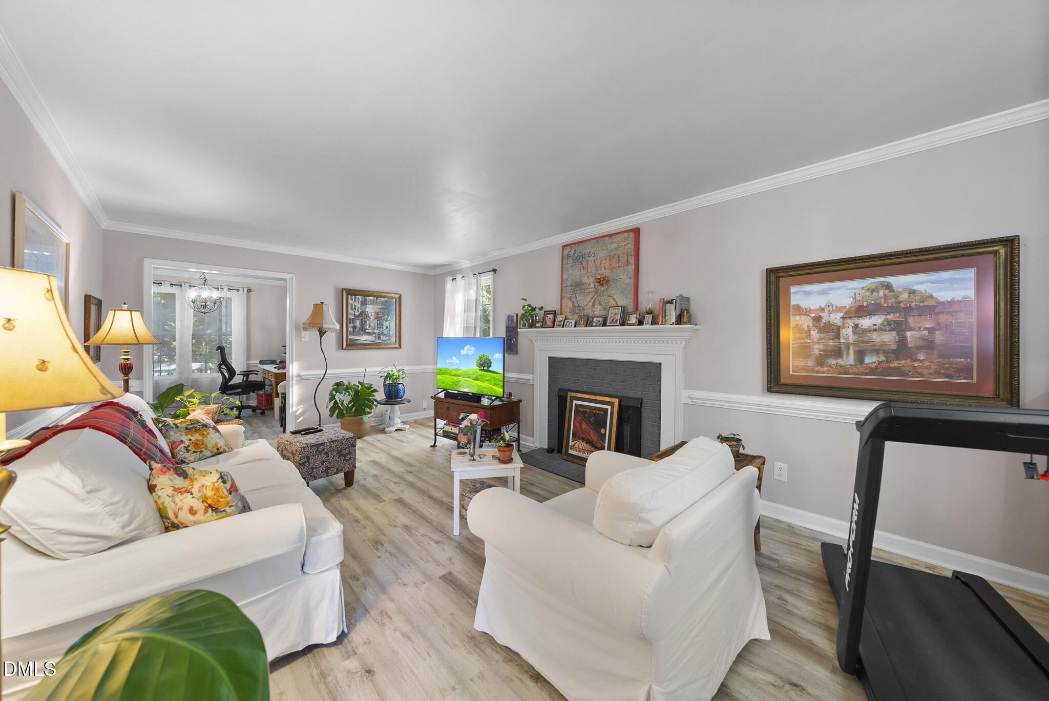 Raleigh, North Carolina 27613, United States, 3 Bedrooms Bedrooms, ,2 BathroomsBathrooms,Residential,Pending,217069