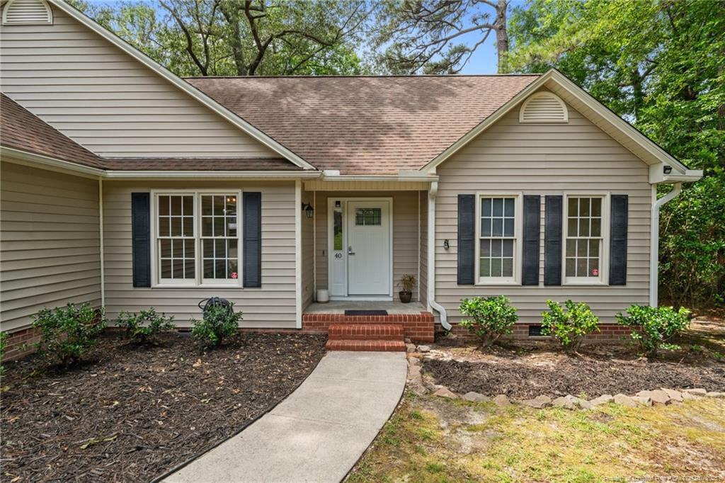40 Blue Heron Court