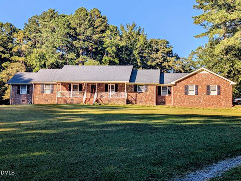 193 Camelia Road Benson NC 27504