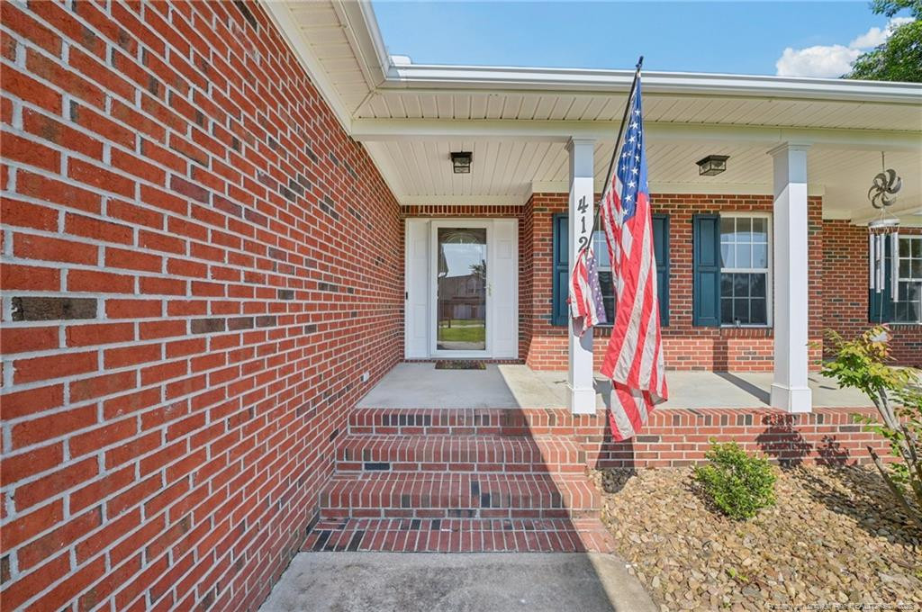 412 Dunbar Drive
