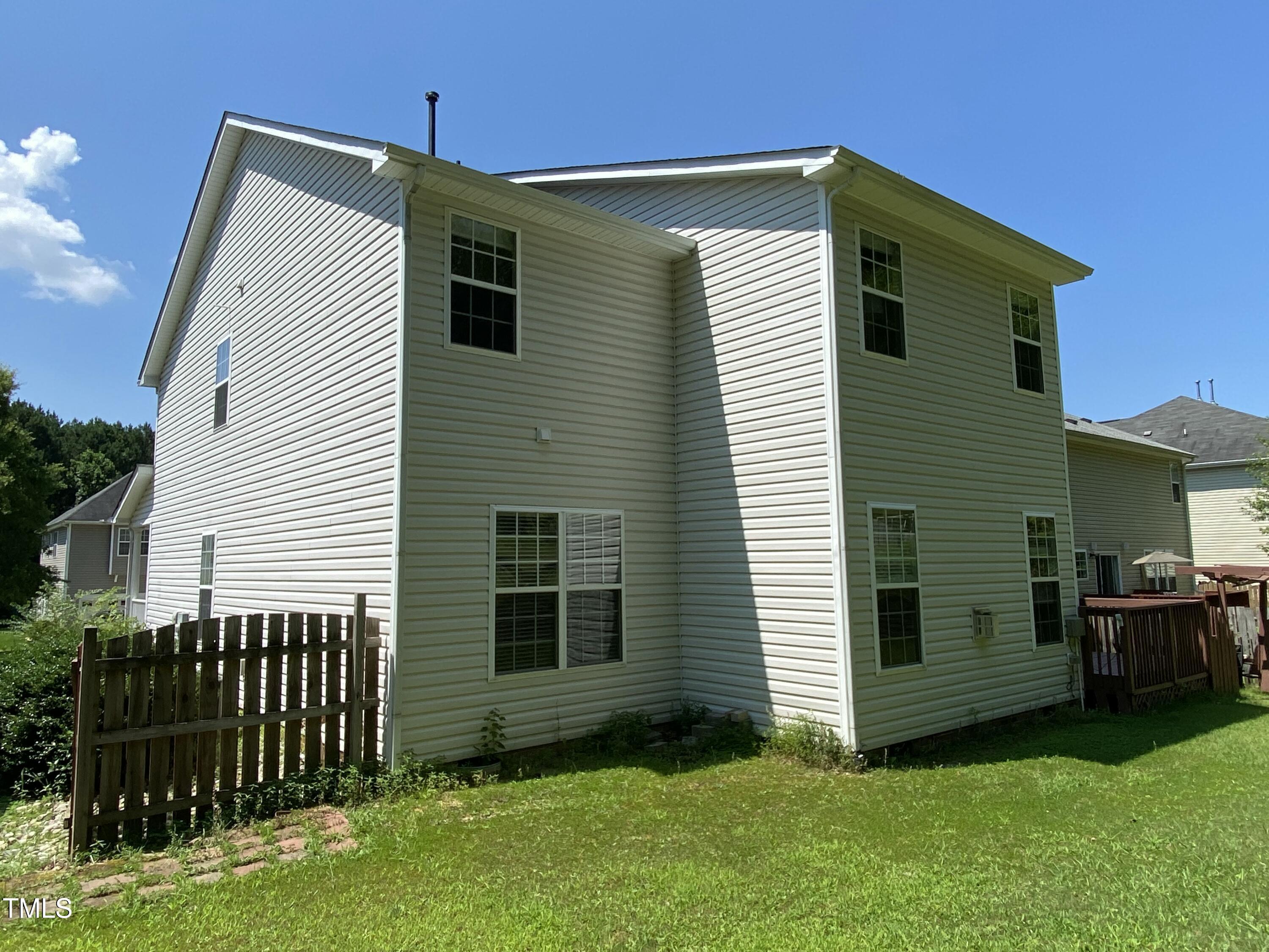 1126 Woodlands Creek Way