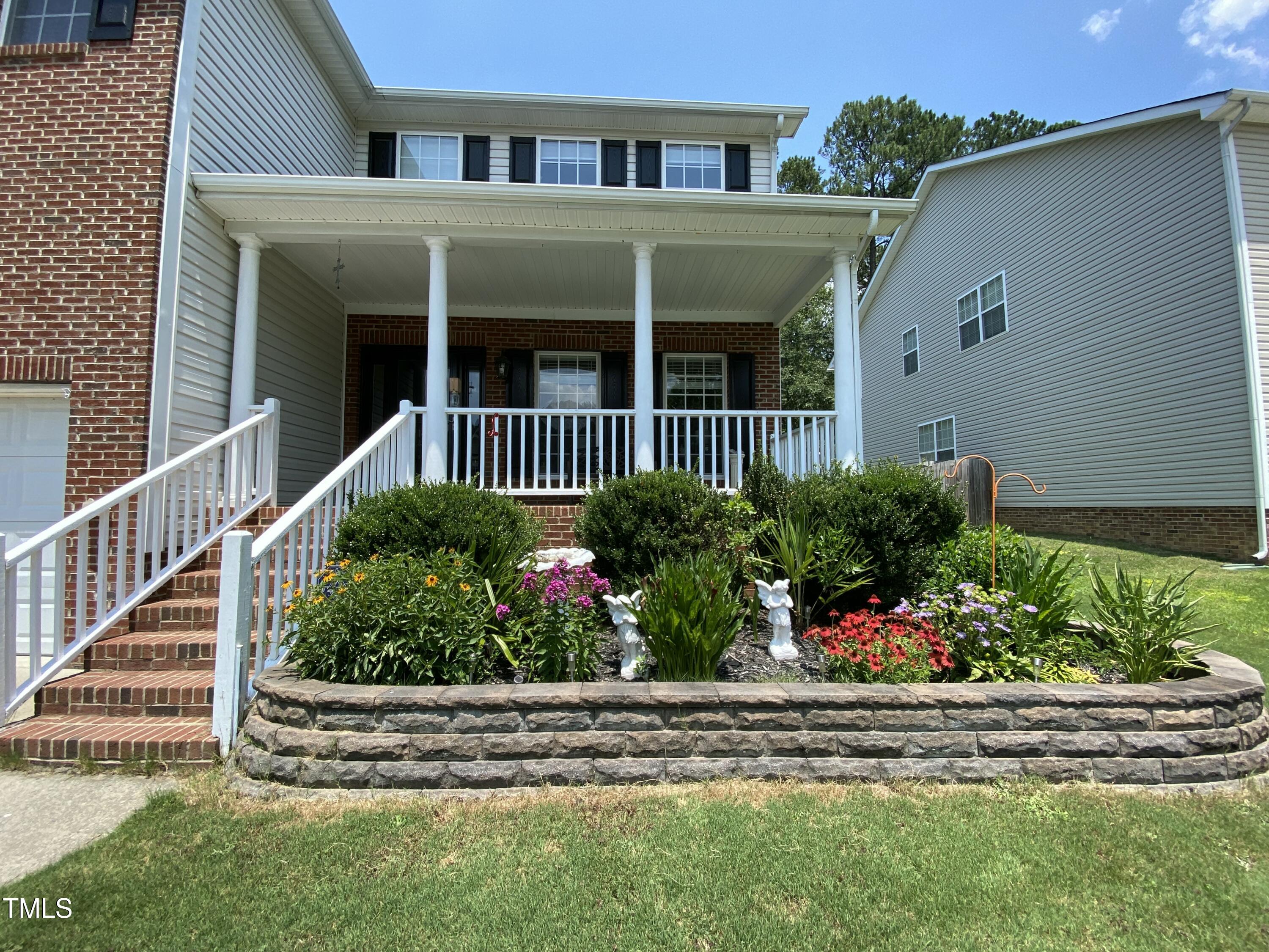 1126 Woodlands Creek Way