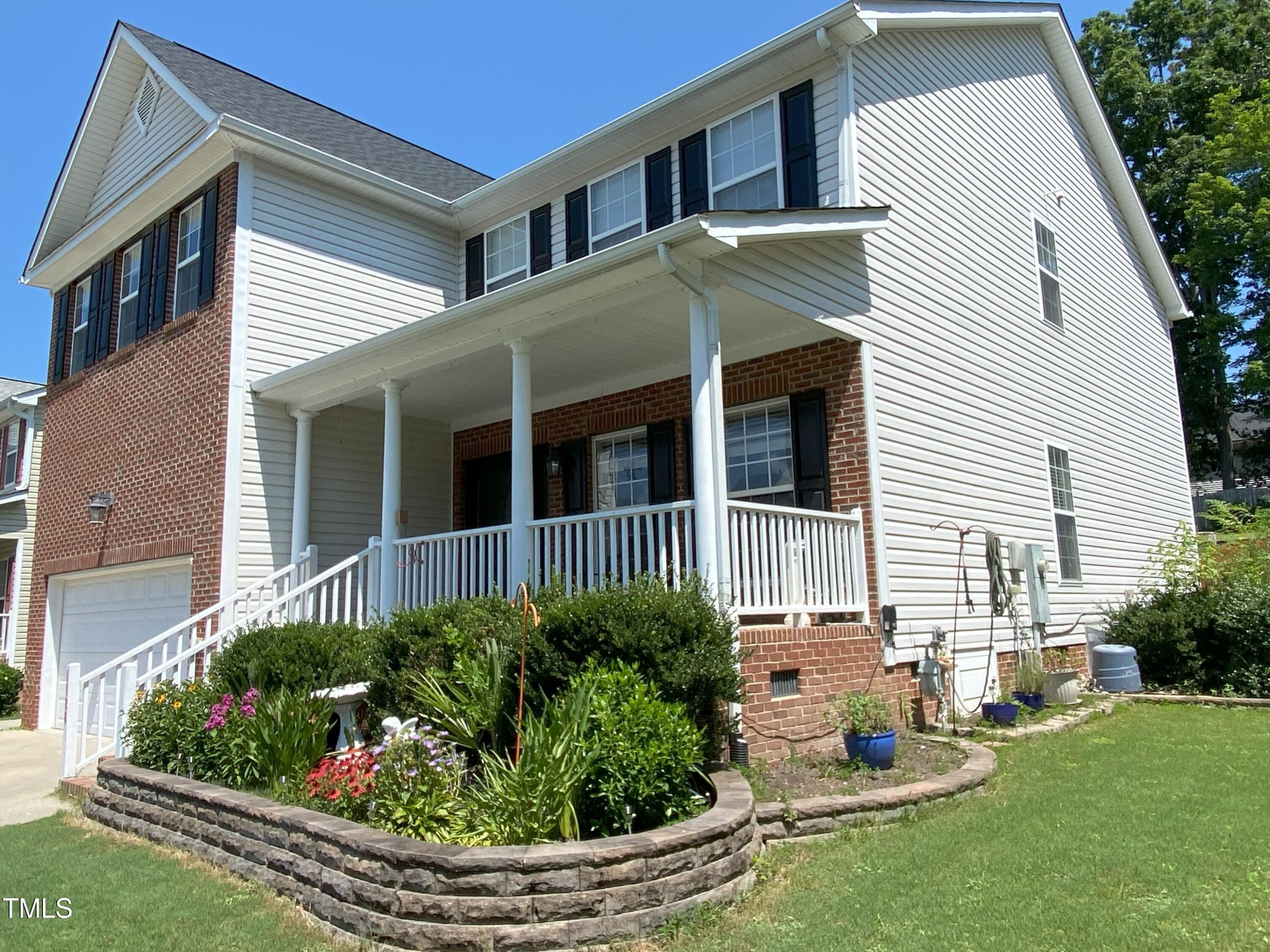 1126 Woodlands Creek Way