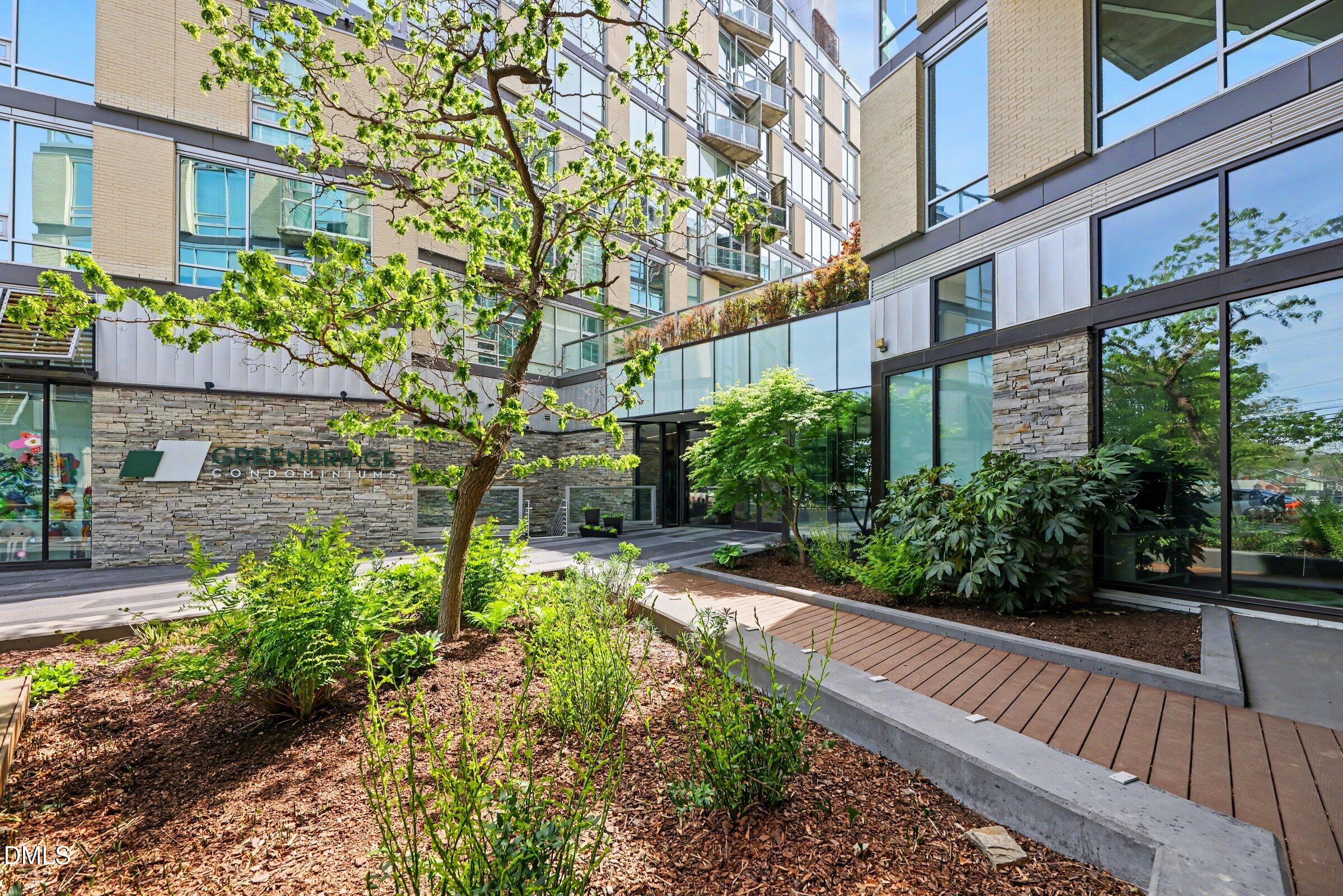 601 W Rosemary Unit 712