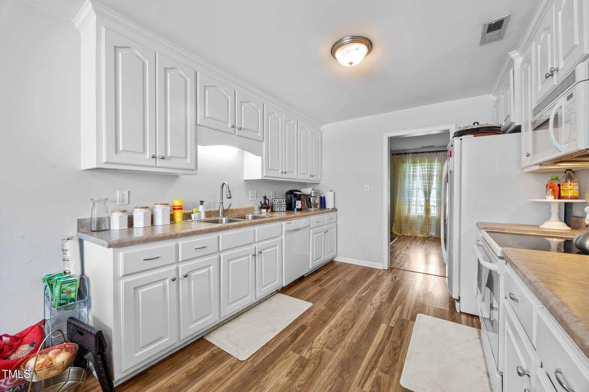 120 Blackthorne Court