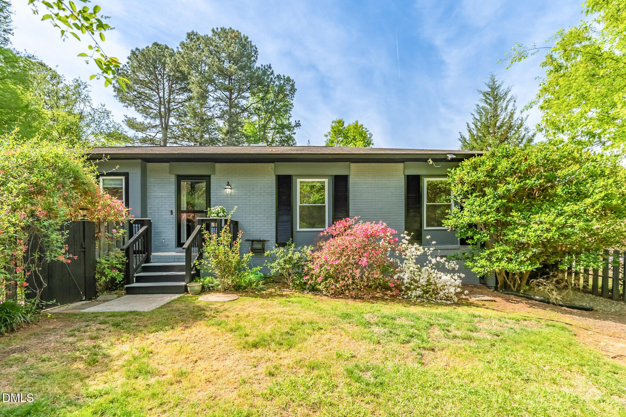 1902 White Plains Road