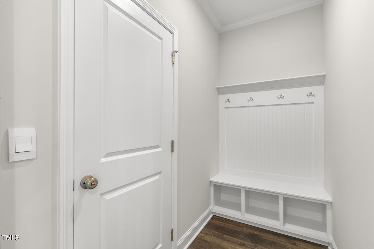 1613 Jasmine View Way