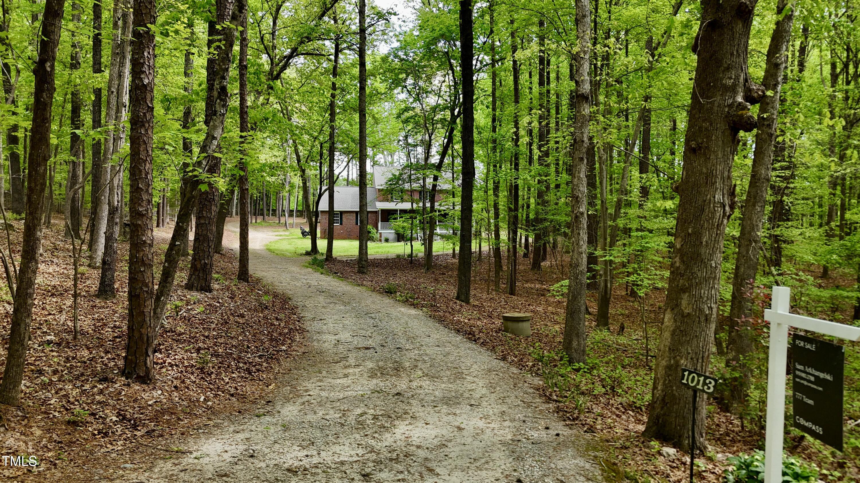 1013 Traders Trail